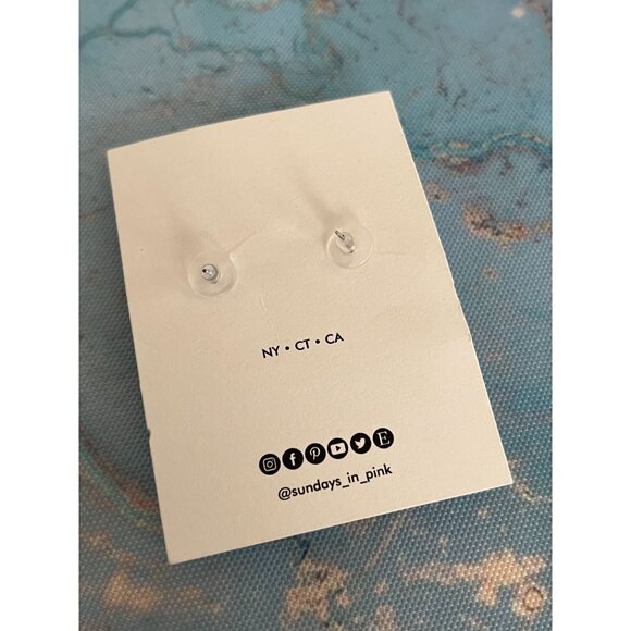 GOLD Tone Pearlized Love Valentine Statement Earrings NEW - Picture 4 of 4